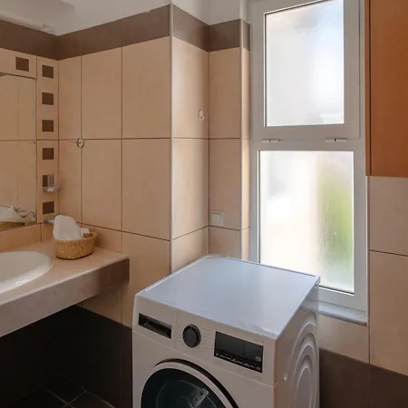 The Gemini Floor 2 Apartman *