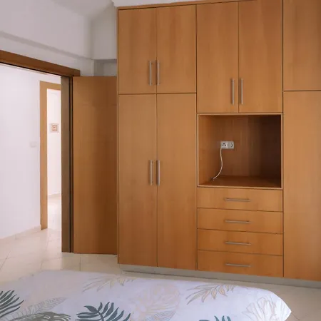 The Gemini Floor 2 Apartment *