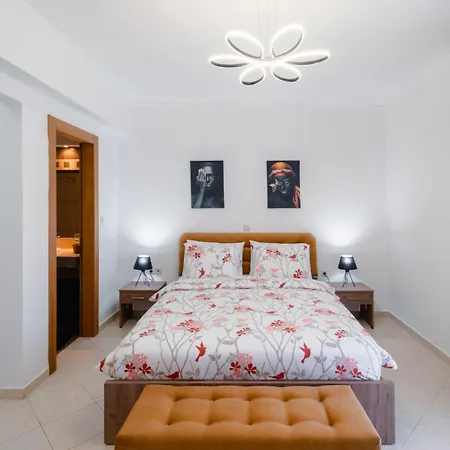 The Gemini Floor 2 Apartment