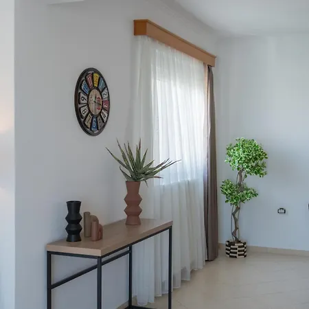 The Gemini Floor 2 Apartment